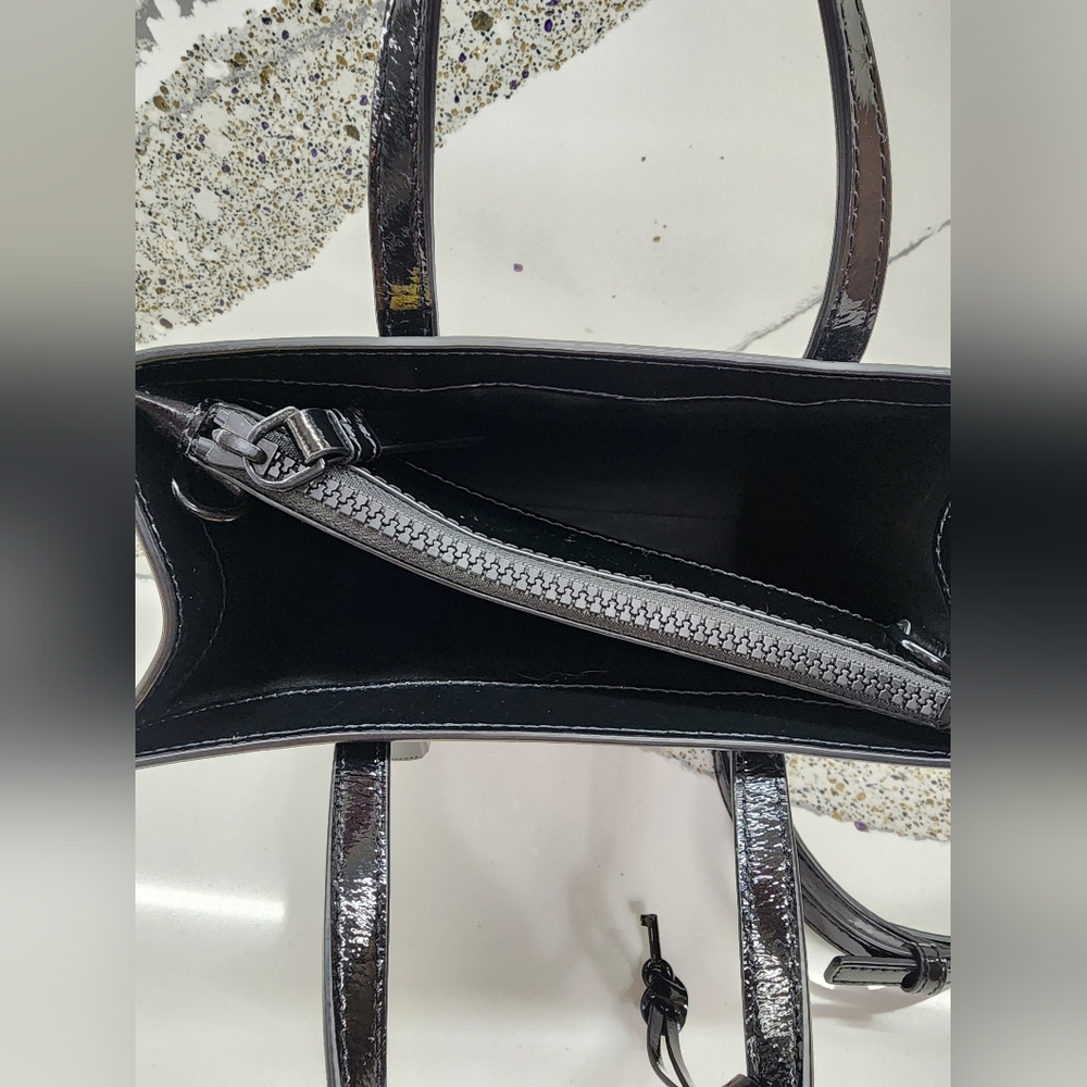 MARC JACOBS Mini Grind Patent Crossbody Tote In Black - Picture 8 of 15